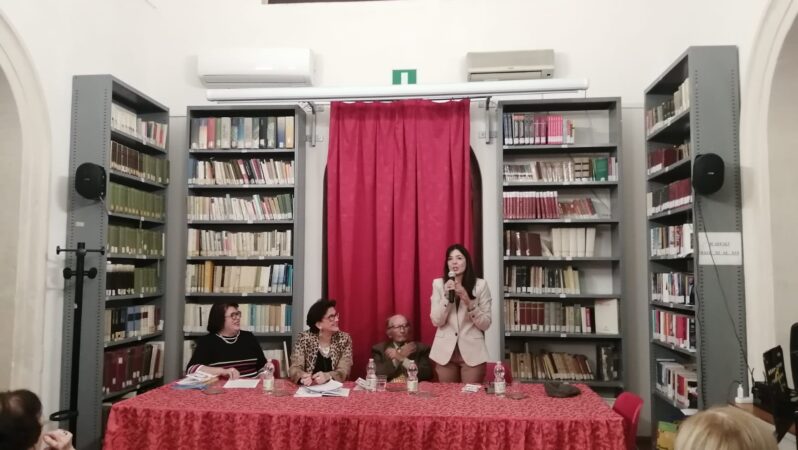 Avola, “Autunno in biblioteca”, presentato il libro di Elio Tocco “Aliria e altre storie”